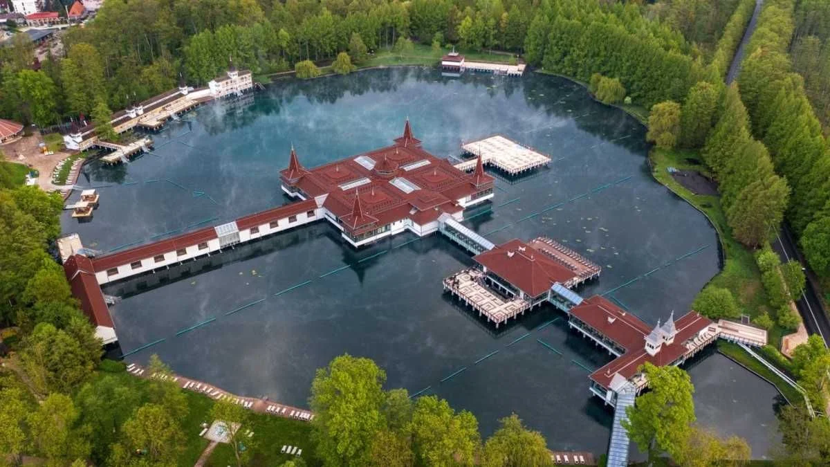 Nemzetközi tervpályázatot írtak ki Hévízre