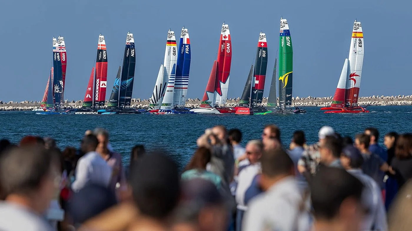 SailGP 2025 Abu Dhabi - Már csak egy hely kiadó a vasárnapi szezonzáró Nagydöntőre - Élő közvetítés a szombati futamokról 11 órától | HAJOZAS.HU