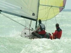 Komoly névadó a 2010-es Dragon EB mögött