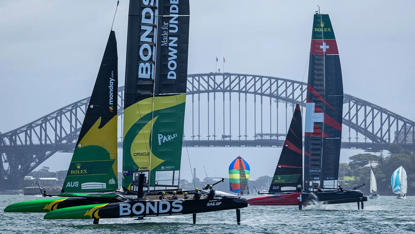 SailGP 2026 Sydney – Trükkös, gyengeszeles szombat – Élő közvetítés a vasárnap 7.30-tól | HAJOZAS.HU