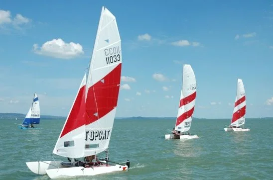 VI. Lelleiszél Topcat Kupa – a Balaton legrégebbi katamarán versenye