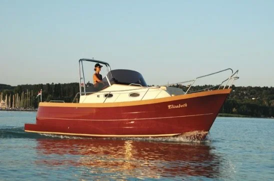 Yachtélmény a Balatonon is