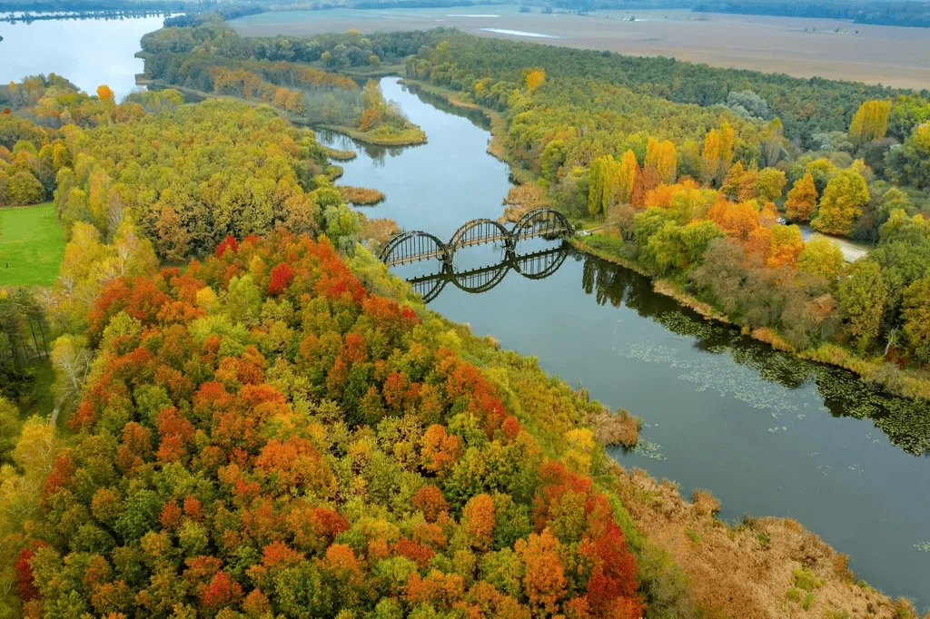 Kirándulásra csábít a színpompás őszi Balaton